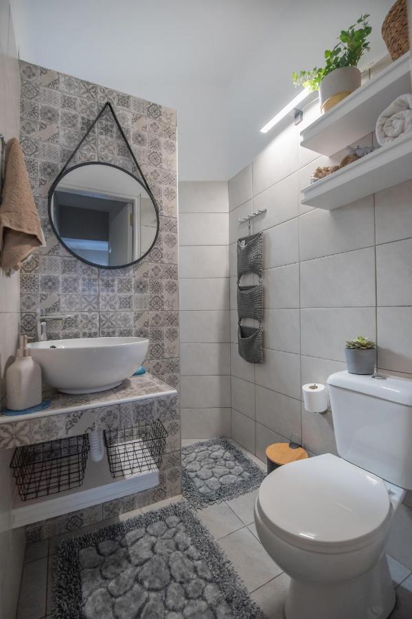 Inconceptual Appartement Paradeísion